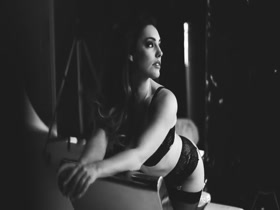 Kelly Brook in Sexiest BTS Photoshoot Moments (Compilation) 10