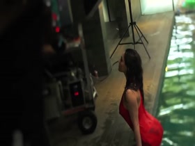Kelly Brook in Sexiest BTS Photoshoot Moments (Compilation) 5