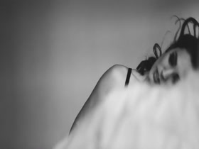 Kelly Brook in Sexiest BTS Photoshoot Moments (Compilation) 8