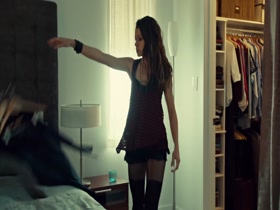 Tatiana Maslany in Orphan Black s01e01 (2013) 1