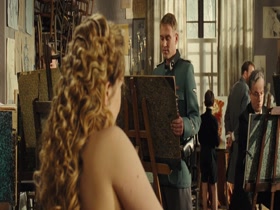 Ophelia Kolb in Gainsbourg (2010) 5