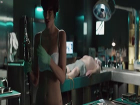 Paz de la Huerta in Nurse 3D (2013) 17