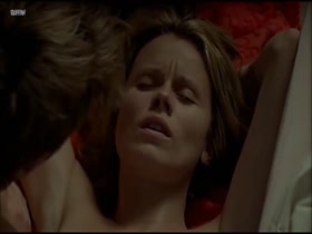 Helena Af Sandeberg in Un Virus Au Paradis (2003) 11