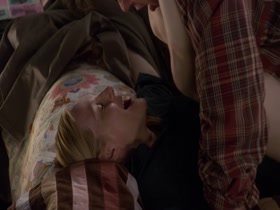 Laura Linney & Cynthia Nixon in The Big C. (2011) 13
