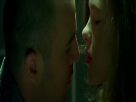 Paz de la Huerta in 5 Up 2 Down (2006) 16