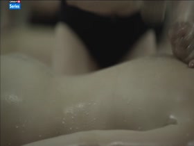 Amy Landecker, Gaby Hoffmann in Transparent s02e05 (2015) 3