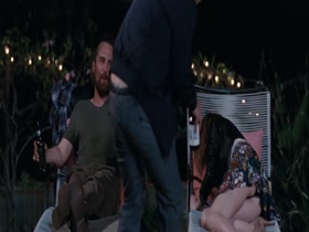 Anna Kendrick, Brie Larson in Digging for Fire (2015) 1