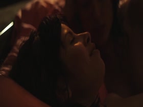 Dana Dorel Jessica Iris Here Comes the Devil (2012) 720p 13