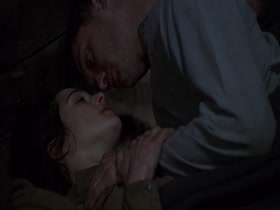 Rachel Weisz in Enemy at the Gates (2001) 19