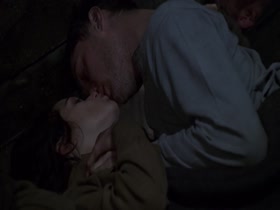 Rachel Weisz in Enemy at the Gates (2001) 20