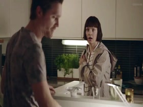 Elena Leeve in Ihon Alla s01e07 (2015)  1