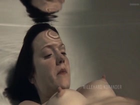 Elena Leeve in Ihon Alla s01e02 (2015)  5