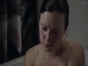 Elena Leeve in Ihon Alla s01e01 (2015)  4