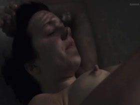 Elena Leeve in Ihon Alla s01e01 (2015)  9
