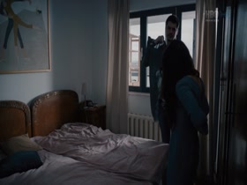 Elena Popa Autoportretul Unei Fete Cuminti (2015) 720p  13