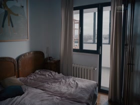 Elena Popa Autoportretul Unei Fete Cuminti (2015) 720p  14