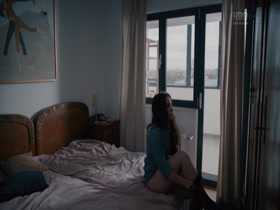 Elena Popa Autoportretul Unei Fete Cuminti (2015) 720p  16