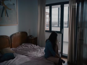 Elena Popa Autoportretul Unei Fete Cuminti (2015) 720p  17