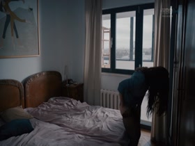 Elena Popa Autoportretul Unei Fete Cuminti (2015) 720p  18