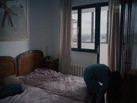 Elena Popa Autoportretul Unei Fete Cuminti (2015) 720p  19