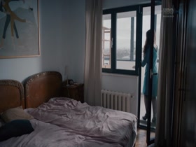 Elena Popa Autoportretul Unei Fete Cuminti (2015) 720p  20