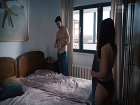 Elena Popa Autoportretul Unei Fete Cuminti (RO2015) 720p  17