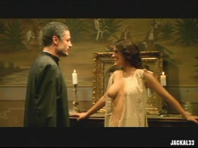 Gabriela Canudas striping, boobs scene in Otilia Rauda  14
