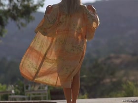Jaime Pressly nude, butt scene in Poison Ivy The New Seduction 9