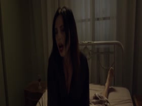 Marta Flich, Almudena Leon, Alina Nastase in Vampyres (2015) 12