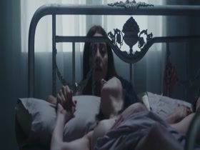 Marta Flich, Almudena Leon, Alina Nastase in Vampyres (2015) 13