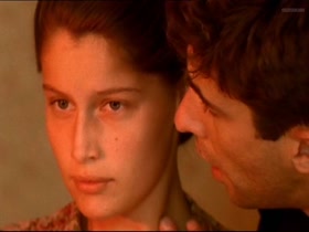 Laetitia Casta Lingerie , Gets Undressed in La Bicyclette Bleue EP3 (2000) 10