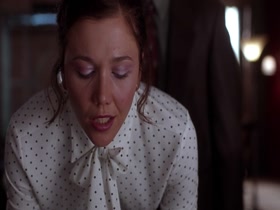 Maggie Gyllenhaal Lingerie , Brunette in Secretary (2002) 3