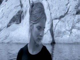Natacha Regnier Le Silence (FR 2004)  18
