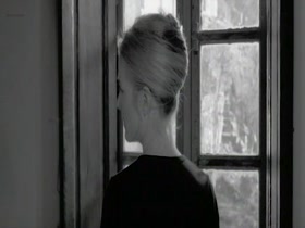 Natacha Regnier Le Silence (FR 2004)  2
