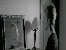 Natacha Regnier Le Silence (FR 2004)  3