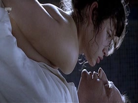 Olga Kurylenko L Annulaire (FR2005)  11