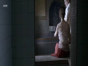 Olga Kurylenko L Annulaire (FR2005)  2