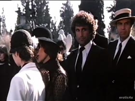Paca Gabaldon hot scene in Patricia (1980) 12