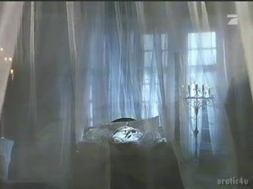 valentina vargas nude, boobs in hellraiser bloodline 3