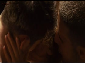 Adriana Ugarte Hot , Threesome In Lo contrario al amor (2011)  13