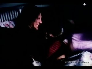 Agnieszka Wagner Cleavage , hot  In Ciemna strona Wenus (1998)  6