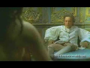 Barbara Schulz nude, boobs scene in Il giovane Casanova (2002) 16