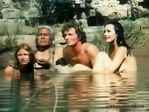 Lynda Carter Belinda Balaski Bobbie Jo And The Outlaw (US1976)  13