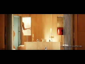 Belen Rodriguez nude , Bathtub scene in Se sei cosi ti dico si  19