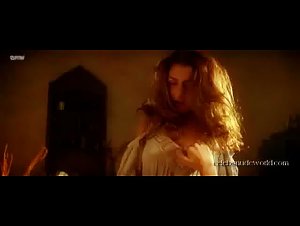 Candela Pena in La Celestina (1996) 4