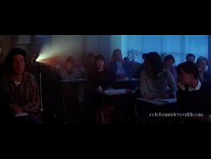 Cara Buono in Waterland (1992) 20