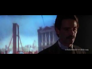 Cara Buono in Waterland (1992) 5