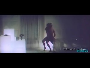 Daniele Gaubert Brunette , Hot in Camille 2000 (1969) 5