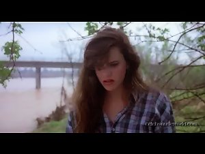 Danyi Deats in River's Edge (1986) 18