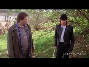 Danyi Deats in River's Edge (1986) 7